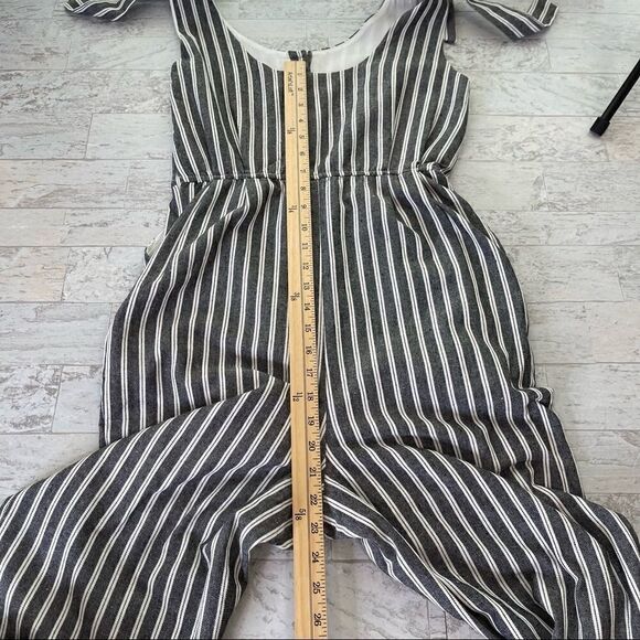 Mod Ref Blue White Stripe Capri Style Jumpsuit Size Small - Picture 12 of 15